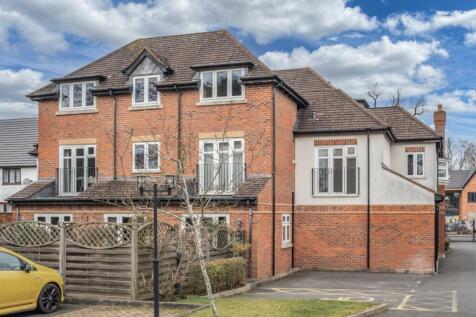 Blossomfield Road, West Midlands B91 2 bed apartment for sale