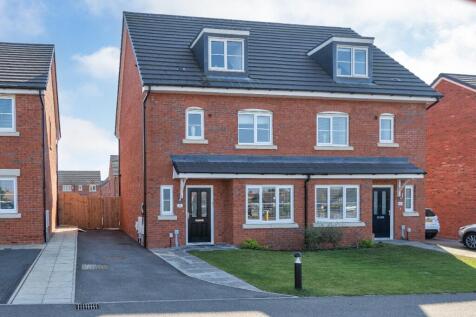 4 bedroom semi-detached house for sale