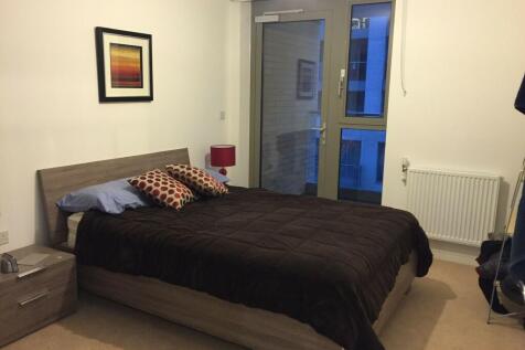 Studio flat for sale