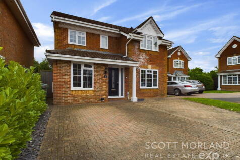 The Crofts, Basingstoke RG22 4 bed detached house for sale