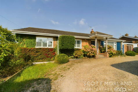 4 bedroom detached bungalow for sale