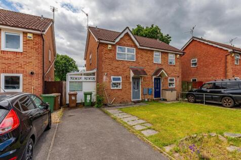 2 bedroom semi-detached house for sale