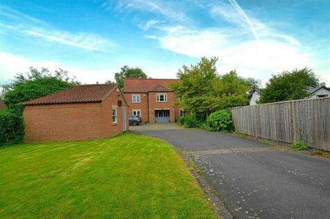 6 bedroom detached house for sale