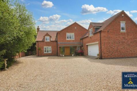 6 bedroom detached house for sale