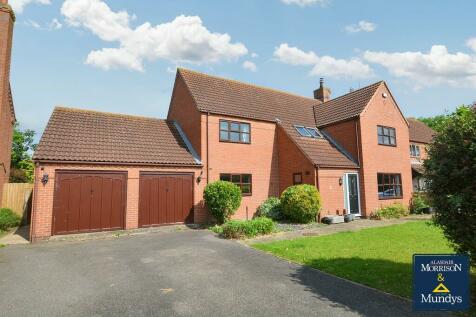 5 bedroom detached house for sale