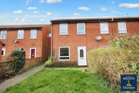 2 bedroom town house for sale