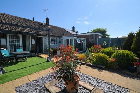 3 bedroom semi-detached bungalow for sale