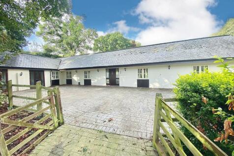 5 bedroom detached bungalow for sale