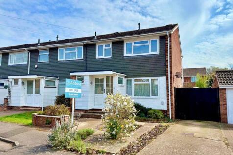 3 bedroom end of terrace house for sale
