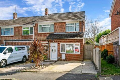 3 bedroom end of terrace house for sale