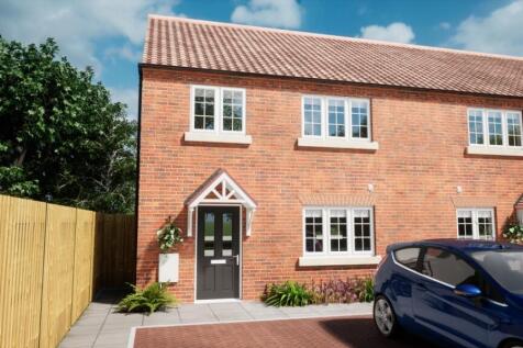 4 bedroom end of terrace house for sale