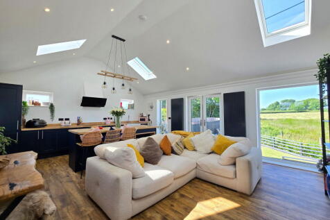 West Road, Beaworthy EX21 4 bed detached house for sale