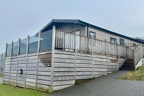 2 bedroom lodge for sale