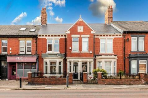 4 bedroom terraced house for sale