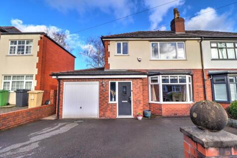 3 bedroom semi-detached house for sale