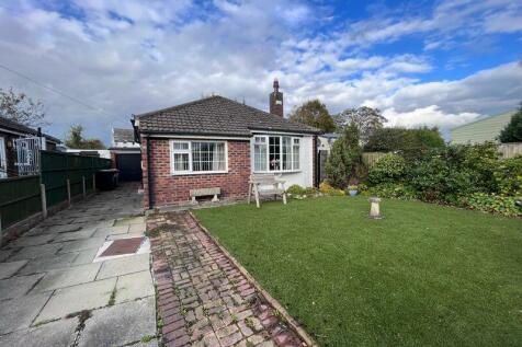 2 bedroom detached bungalow for sale