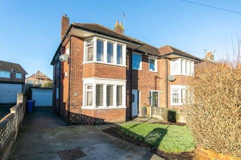 3 bedroom semi-detached house for sale