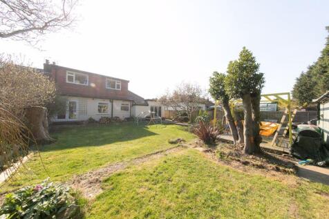 4 bedroom semi-detached bungalow for sale