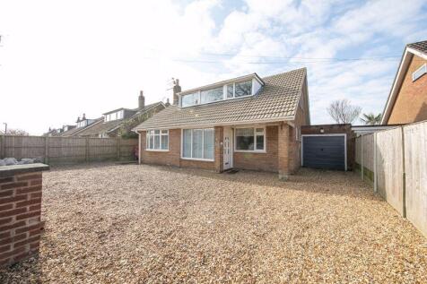 4 bedroom detached bungalow for sale