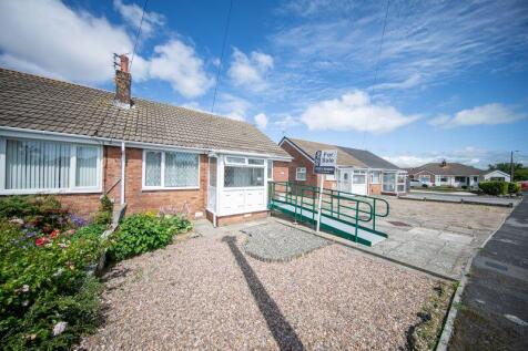 2 bedroom semi-detached bungalow for sale