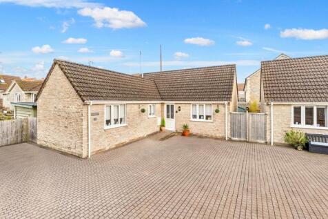 36 Polham Lane, Somerset TA11 2 bed detached bungalow for sale