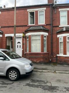 5 bedroom terraced house for sale