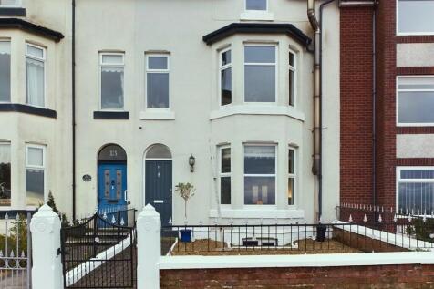 5 bedroom terraced house for sale