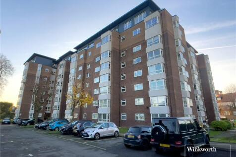 Raffles House, Hendon NW4 3 bed apartment for sale