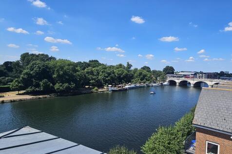 Jerome Place, Kingston Upon Thames KT1 3 bed penthouse for sale