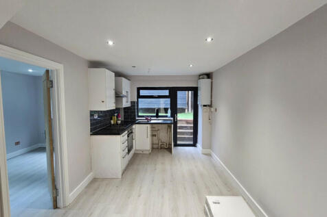 South Norwood SE25 1 bed flat for sale