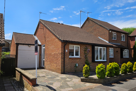 Marsden Way, Orpington BR6 2 bed detached bungalow for sale