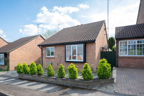 Marsden Way, Orpington BR6 2 bed detached bungalow for sale