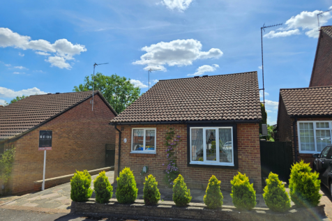 Marsden Way, Orpington BR6 2 bed detached bungalow for sale