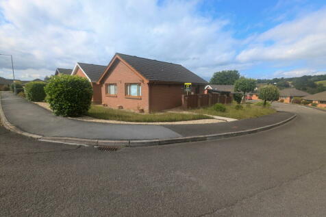 2 bedroom detached bungalow for sale