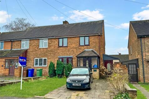 3 bedroom semi-detached house for sale