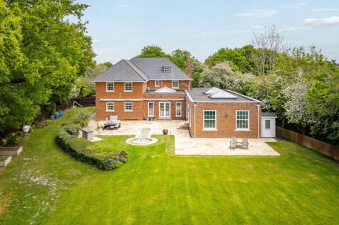 Bicknacre Road, Chelmsford CM3 5 bed detached house for sale