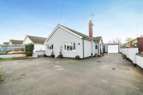 3 bedroom detached bungalow for sale