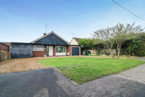 3 bedroom detached bungalow for sale