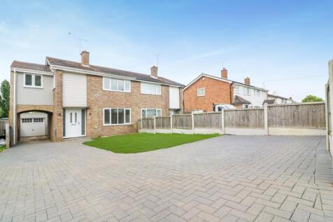 4 bedroom semi-detached house for sale