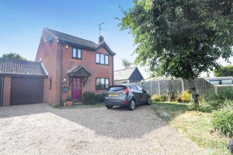 4 bedroom link detached house for sale