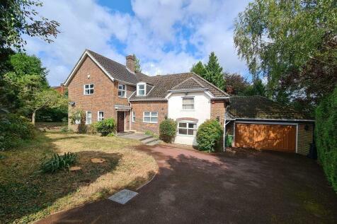 5 bedroom detached house for sale