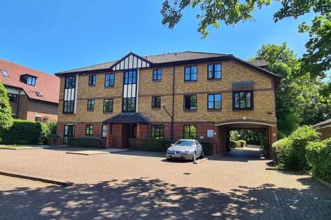 Epsom Road, Leatherhead KT22 1 bed flat for sale