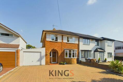 3 bedroom semi-detached house for sale
