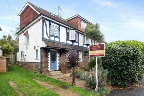 4 bedroom semi-detached house for sale