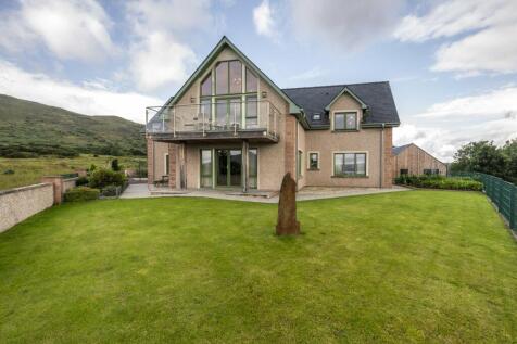 Milovaig, Hedgefield Road, Portree, IV51 4 bed detached house for sale