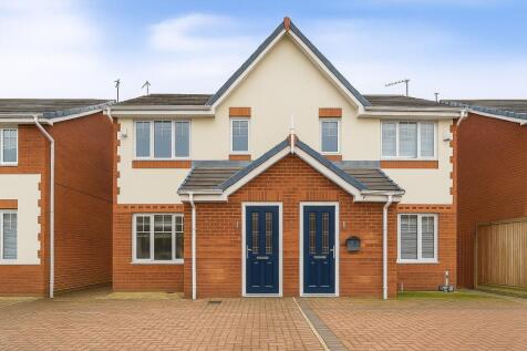 3 bedroom semi-detached house for sale