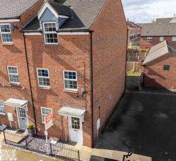 4 bedroom town house for sale