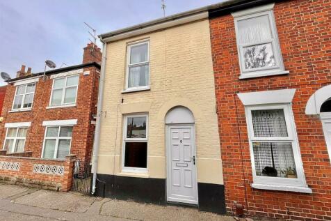 Middle Market Road, Great Yarmouth 3 bed terraced house for sale