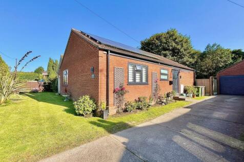 3 bedroom detached bungalow for sale