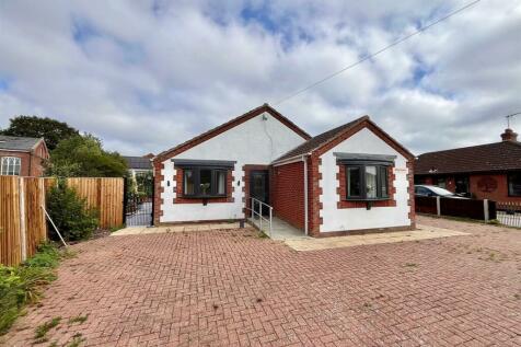 3 bedroom detached bungalow for sale